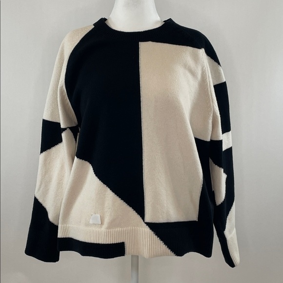 Club Monaco Intarsia Sweater in Black and Cream, XL - Picture 5 of 13